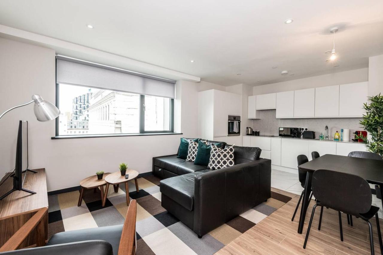 ليفربول Waterfront Apartment With View Of Liver Building المظهر الخارجي الصورة